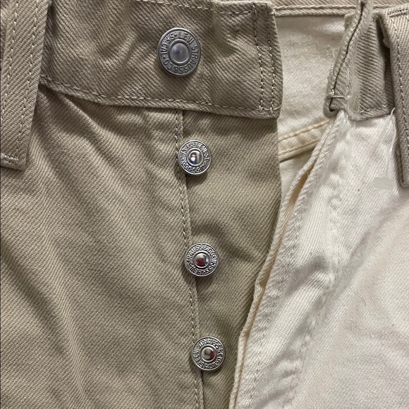 LEVI’S Two-Tone Beige and Cream Pants - Picture 3 of 10